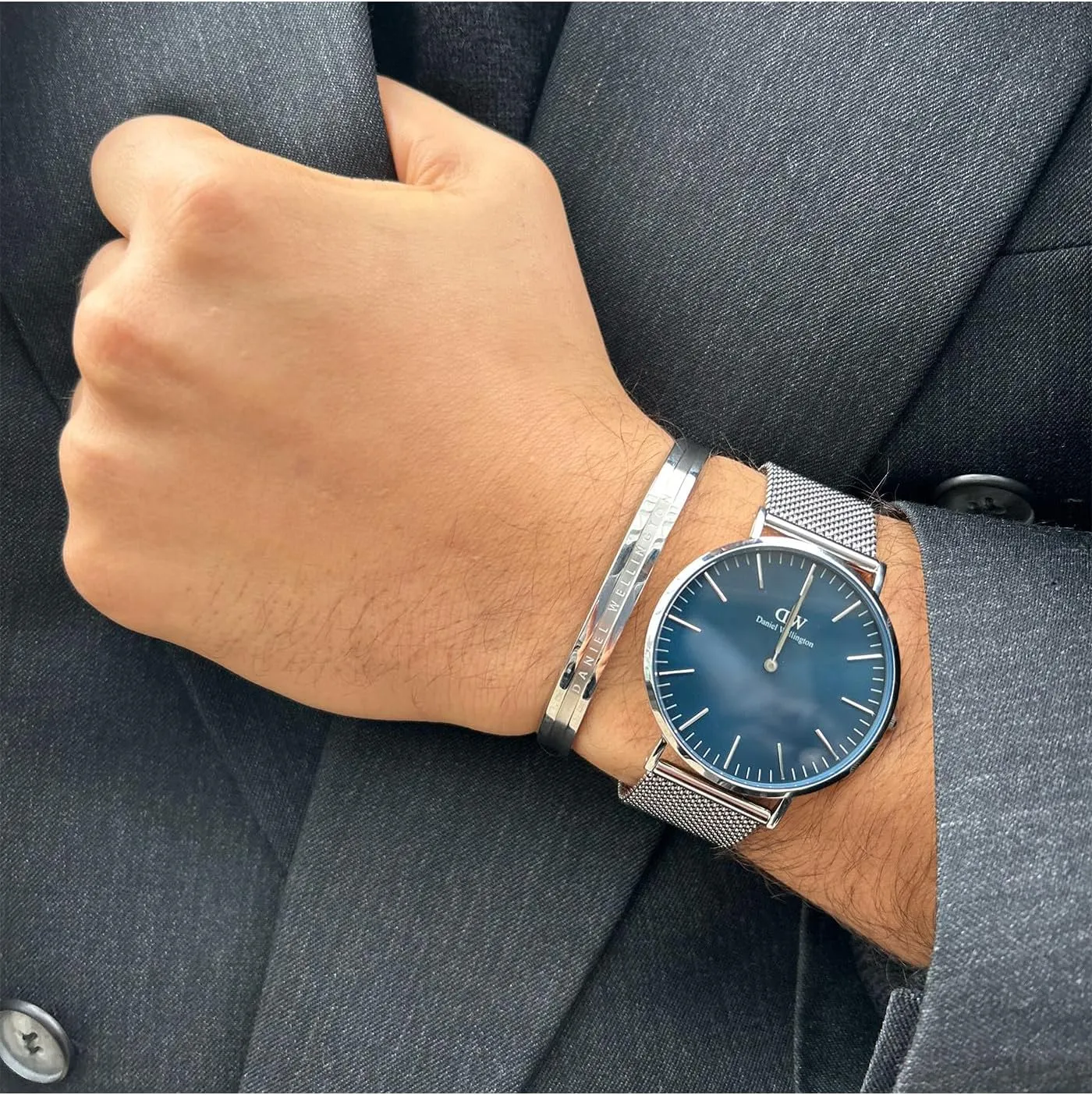 Analog Watch for Men Daniel Wellington Classic Men??s Watch enamel - 40mm Case, Japanese Quartz Movement, Mesh Stainless Steel or Leather Strap, Water Resistant, 