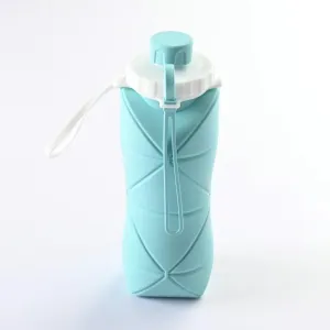 Bottle with Carabiner for Hiking Gym Travel, deductive synchronize hook BPA-Free Squeeze Design Easy Clean (Aqua Blue) Collapsible Silicone Water Bottle 20oz, Leak-Resistant Foldable Sports 