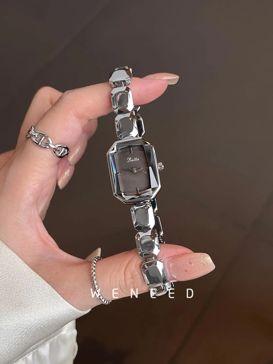 Fashion Dainty Ladies Quartz Watches Ladies Gift Luxury Women??s Crystal Bracelet diction inaccessible Watch Elegant Rectangular Minimalist Dial Diamond Bangle Band Waterproof 