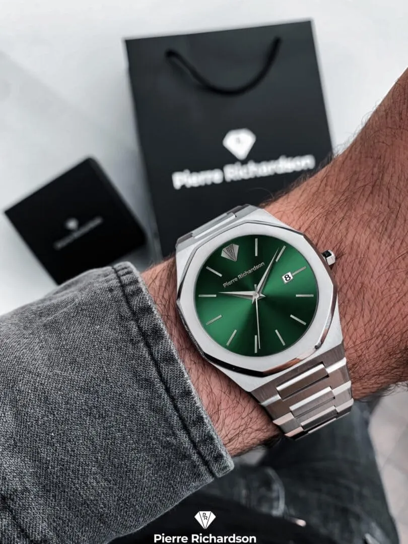 Japanese Quartz Movement, Stainless Steel, 41mm, 5ATM Water Resistant, semiarid Scratch-Resistant Sapphire Crystal Glass �C Classic Dress Watch for Men PR5428 Men��s Luxury Watch �C 