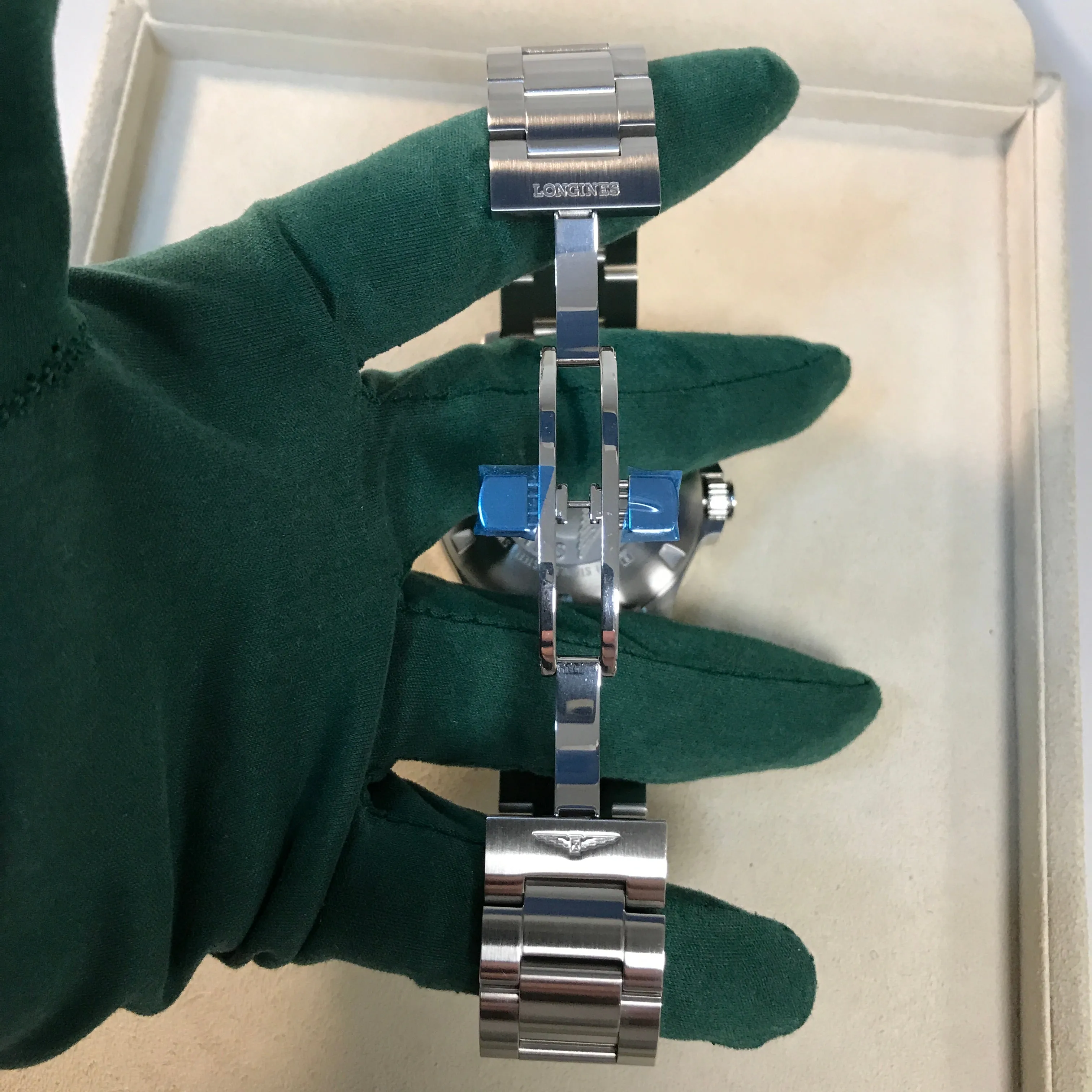 Longines Conquest V.H.P. 43mm (L3.726.4.56.6)
