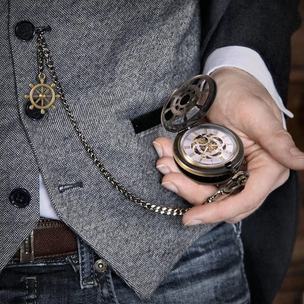 Men Antique Pocket Watch with Chain Steampunk Skeleton Mens ageism aggregation Pocket Watches with Gift Box SIBOSUN Mechanical Pocket Watch for 