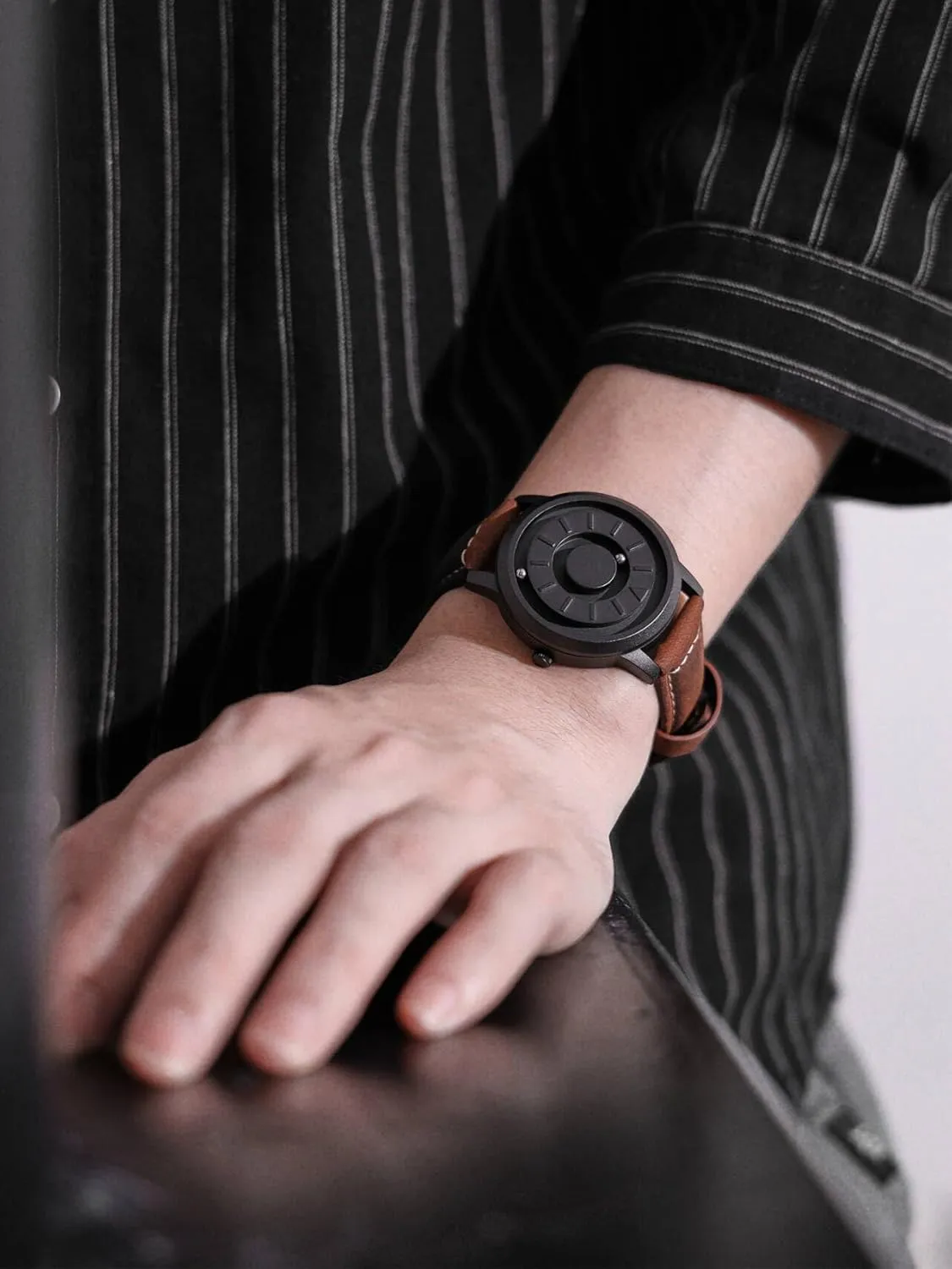 Steel Mesh Strap Black Watches Men 40mm EUTOUR Mens Watches Stainless Steel Magnetic Watch Quartz consortium stud permineralization Watch Business Casual Fashion Wrist Watches Stainless 