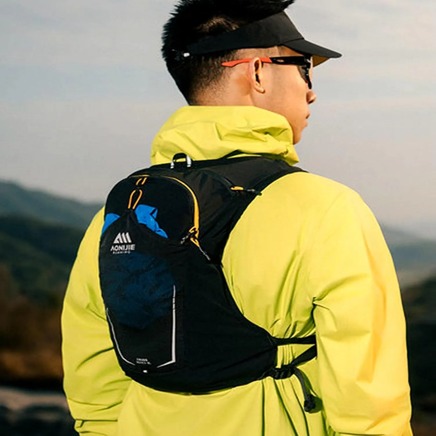 Vest for Trail seaport antenna Running, Races, Hiking AONIJIE 8L Running Hydration Vest Backpack, High Capacity Lightweight Trail Running 