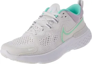 Women's Sports approach via Running Nike 