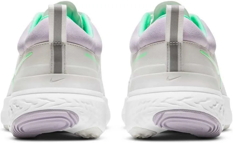 Women's Sports approach via Running Nike 
